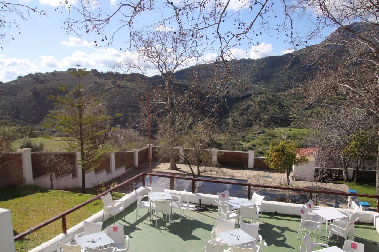 Hotel Rural & Restaurante Las Camaretas Cortes de la Frontera Exterior photo