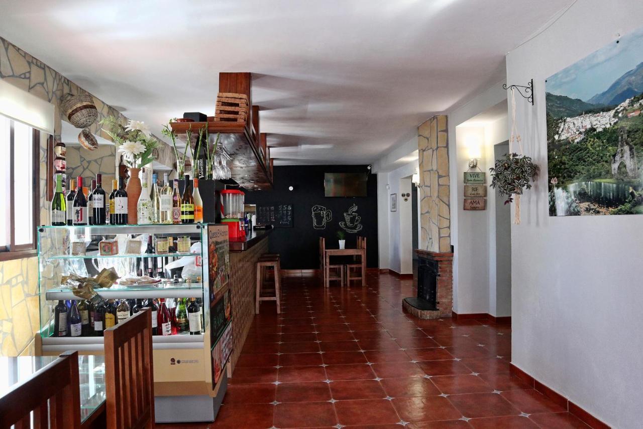 Hotel Rural & Restaurante Las Camaretas Cortes de la Frontera Exterior photo